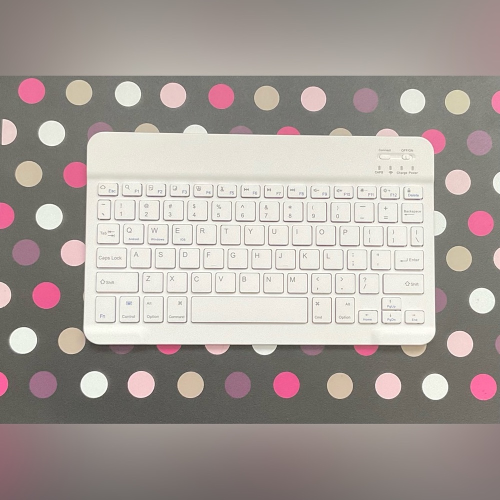 Wireless Bluetooth Magnetic Keyboard